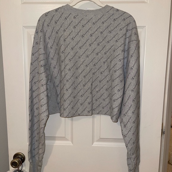 Cropped Champion fleece sweatshirt Large gray grey like new - Picture 2 of 5